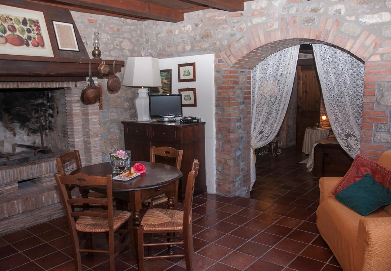 Il Poggiolo Di Parrano Casa de hóspedes Exterior foto